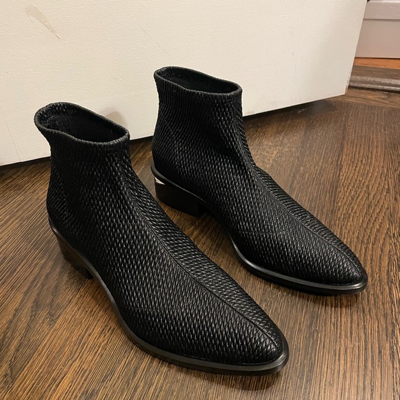 Alexander Wang black woven Kori stretch boots, size 38.5. New in box. - Picture 2 of 10